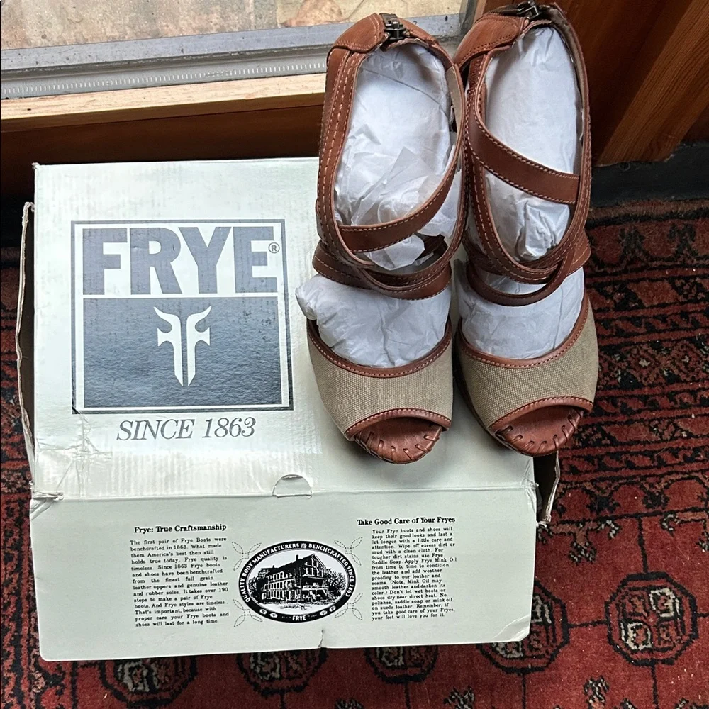 Frye NWT Women's Brown Leather & Kaki Fabric Wedge Sandals Size8.5M;Original Box